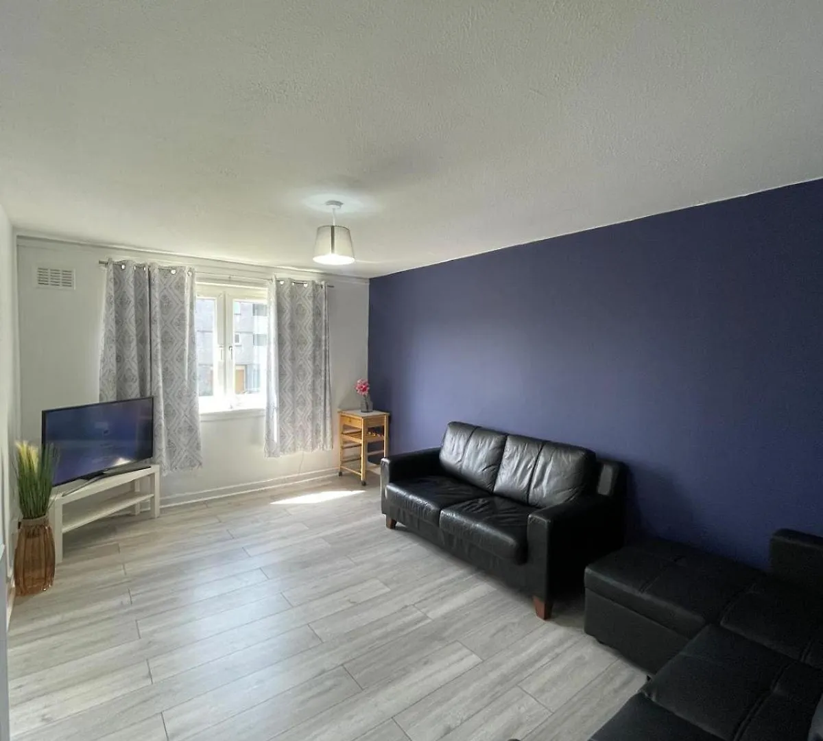 Apartament Citylink Retreat With Metro Access, Free Parking, Near Airport Edynburg Wielka Brytania